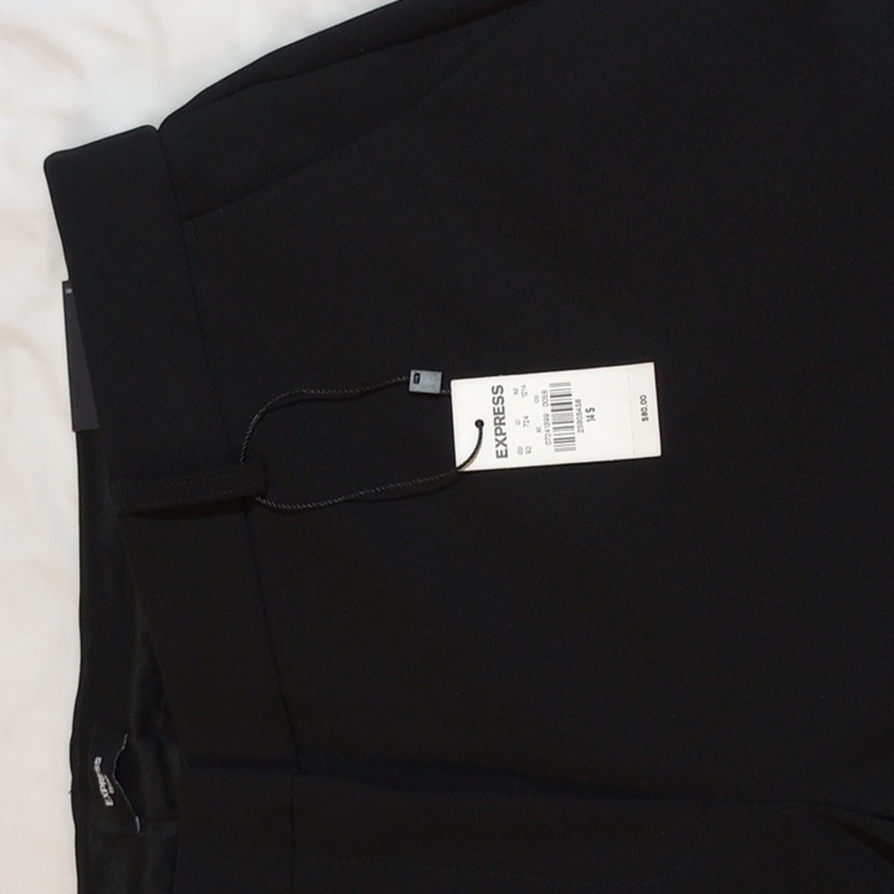 EXPRESS EDITOR BOOT LOW RISE. Size 14S. Black color. Must meet up in Tomball, TX